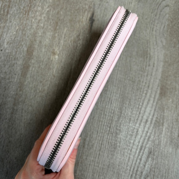 Bottega Veneta Intrecciato Leather Round Zippy Long Wallet Dog Motif Pink - Picture 5 of 16